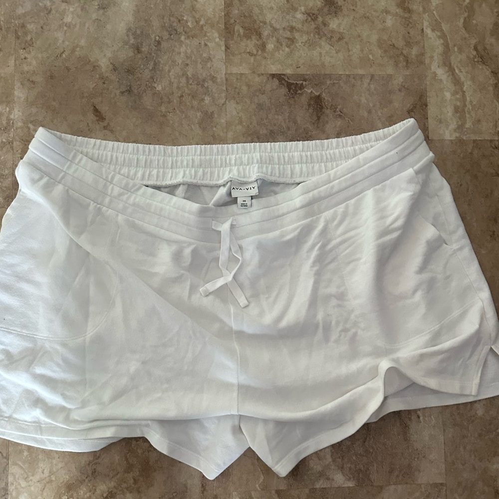 Target, white cotton shorts, size 3x